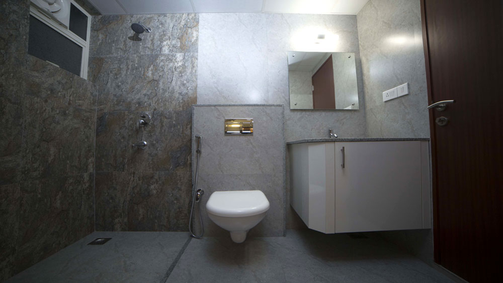 Skyline cambridge sample flat bathroom